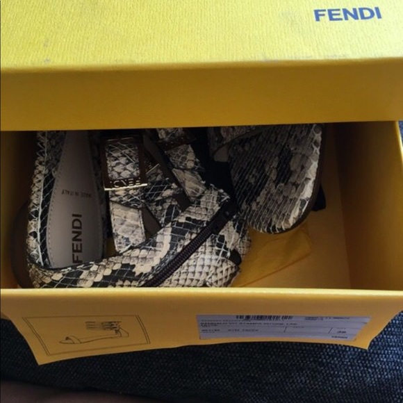 Fendi snake sandals - Picture 4 of 4
